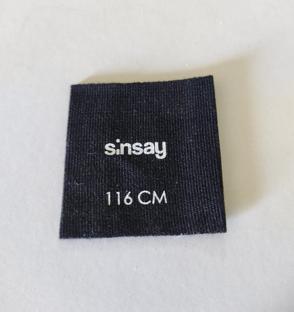 Sinsay label