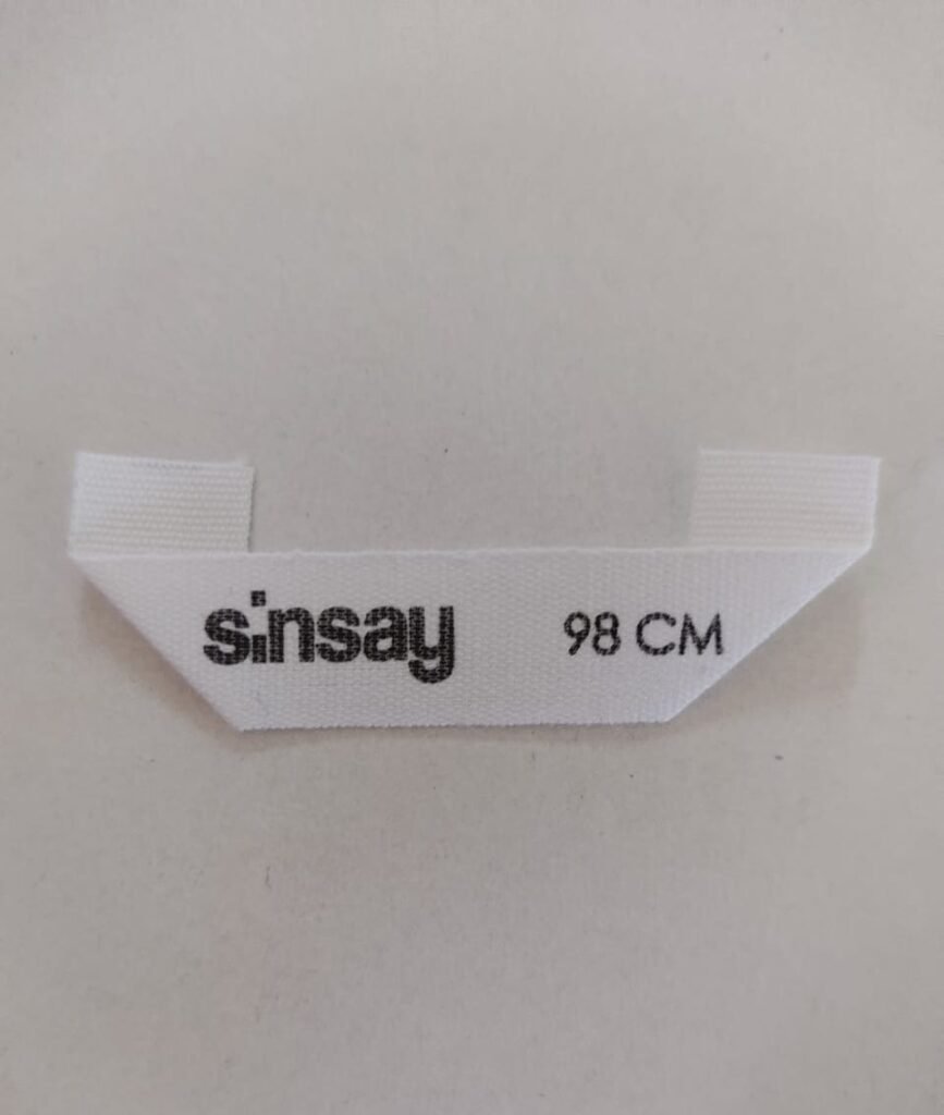 Sinsay label